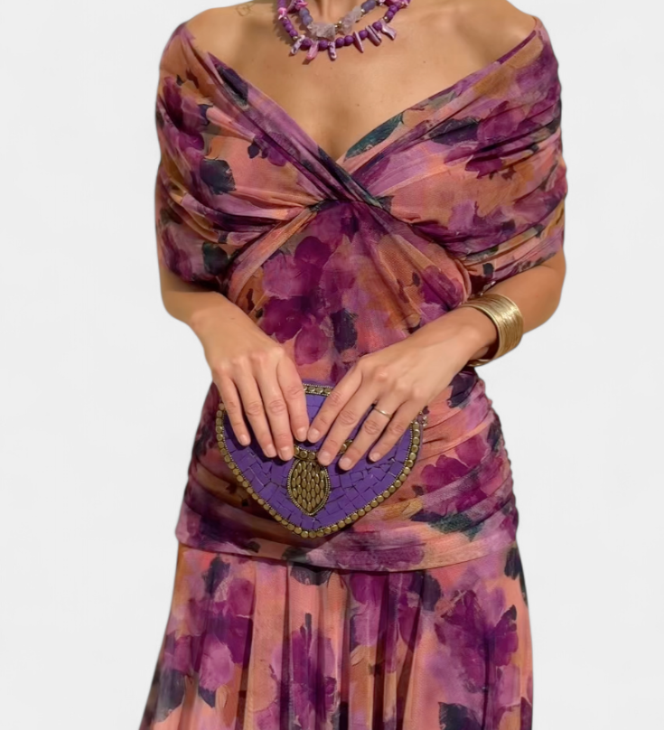 Luana - Vestido elegante com decote em V