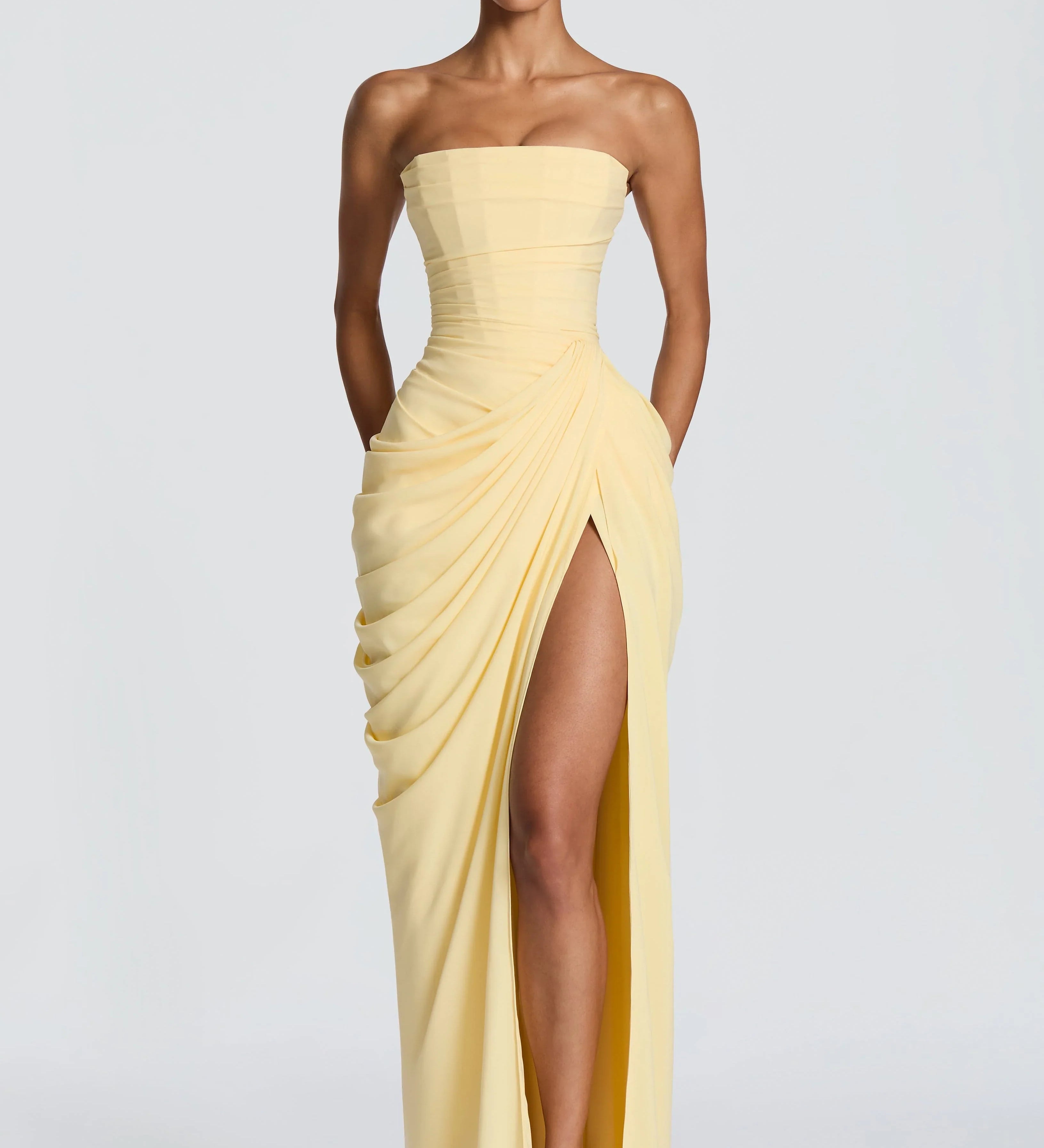 Adriana - Vestido Longo Drapeado com Fenda