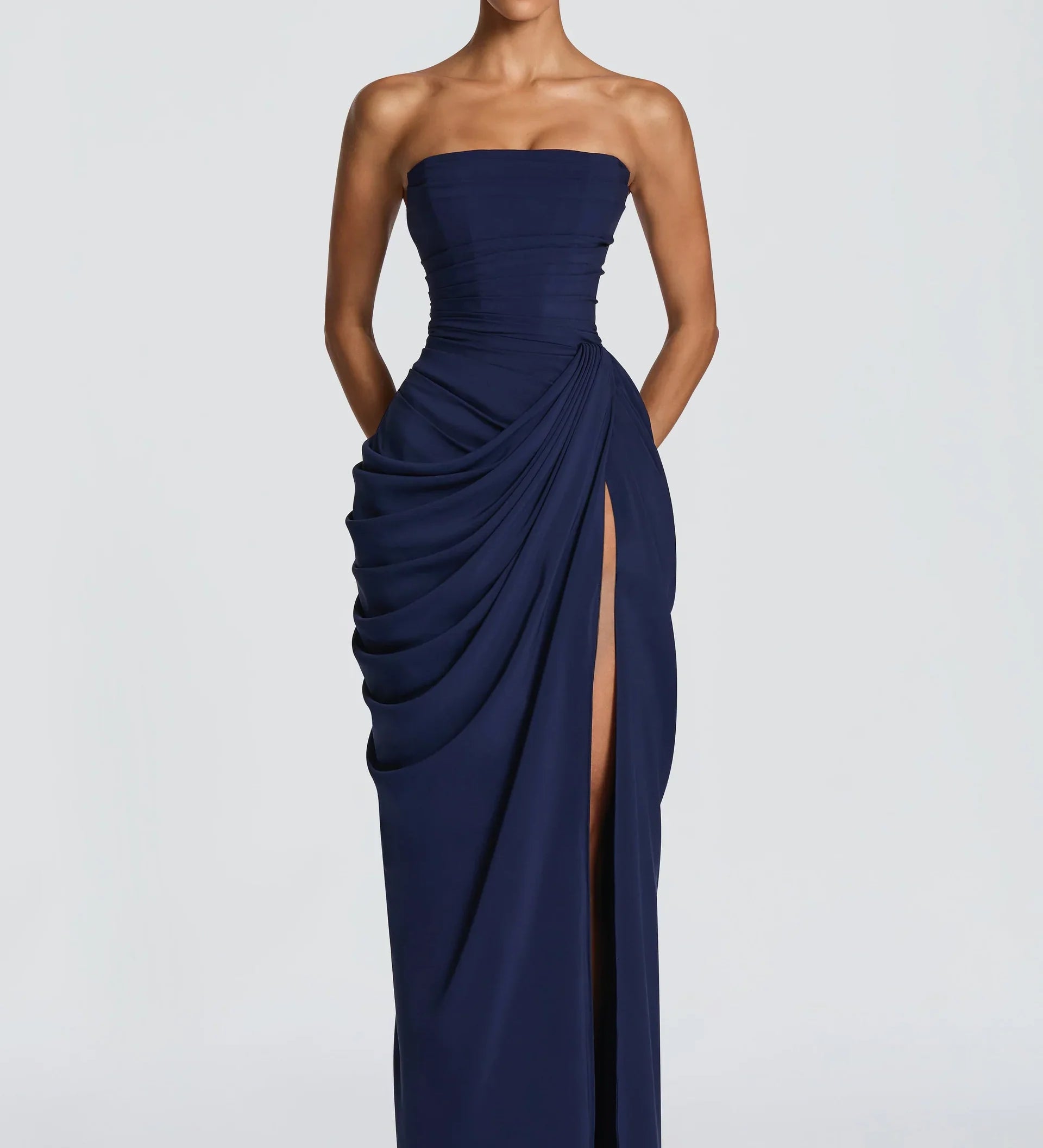 Adriana - Vestido Longo Drapeado com Fenda